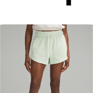 lululemon athletica High Waist Shorts - Light Green